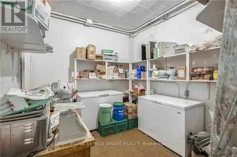 669 Colborne Street East Brantford ON N3S 3M8