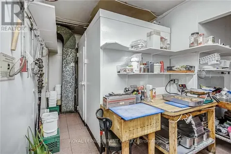 669 Colborne Street East Brantford ON N3S 3M8