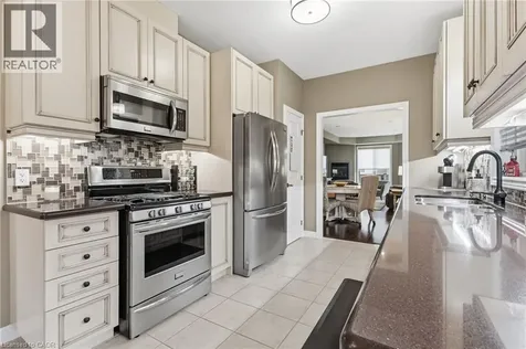 7 Gaddye Lane Binbrook ON L0R 1C0