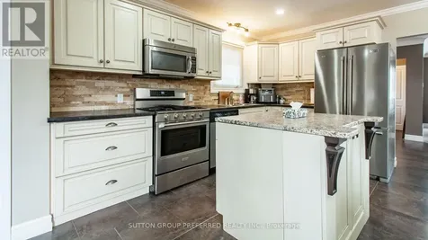 61 Fath Avenue Aylmer ON N5H 1V7