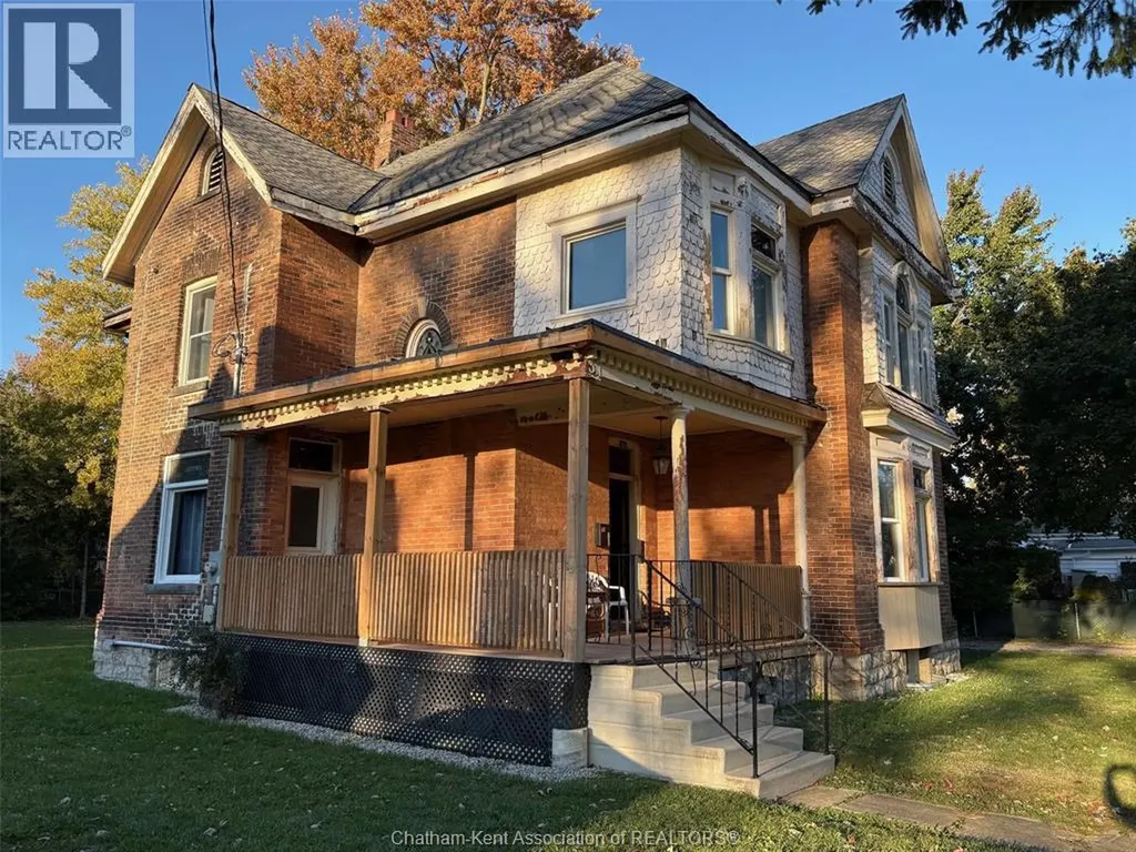 27 & 31 Wade Street Chatham ON N7M 3T6