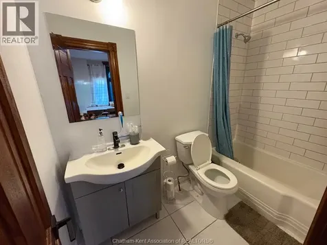 27 & 31 Wade Street Chatham ON N7M 3T6