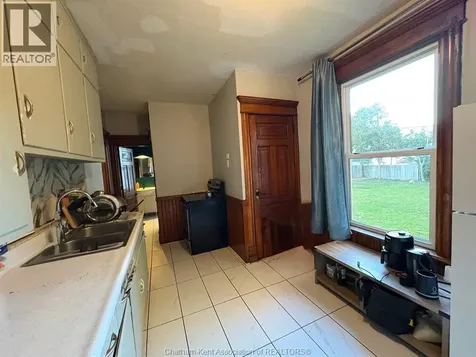 27 & 31 Wade Street Chatham ON N7M 3T6
