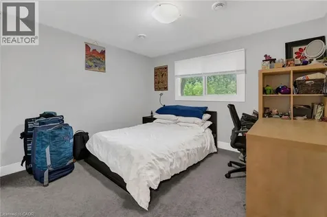 407 Castlegrove Place London ON N6G 1L1