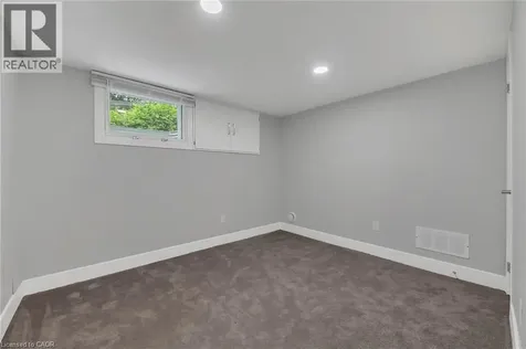 407 Castlegrove Place London ON N6G 1L1