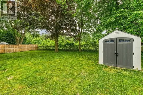 407 Castlegrove Place London ON N6G 1L1