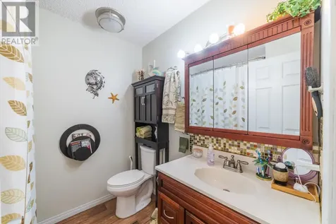 164 Winnipeg Avenue Minaki ON P0X 1J0