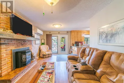 164 Winnipeg Avenue Minaki ON P0X 1J0