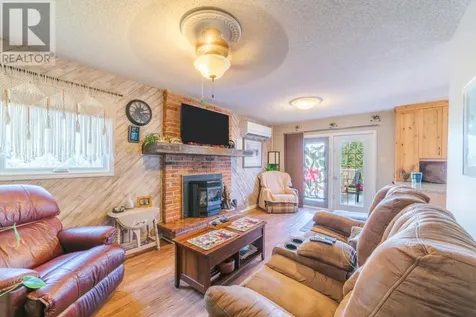 164 Winnipeg Avenue Minaki ON P0X 1J0