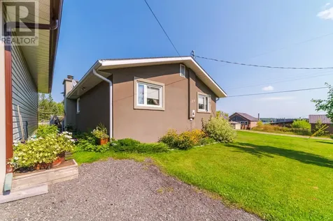 164 Winnipeg Avenue Minaki ON P0X 1J0