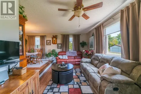 164 Winnipeg Avenue Minaki ON P0X 1J0