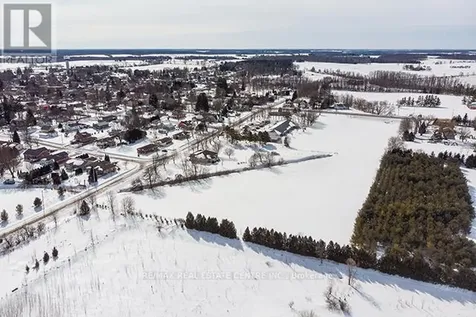 Elora Street Minto ON N0G 1M0