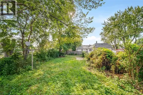 3245 Baby Street Windsor ON N9C 1K7