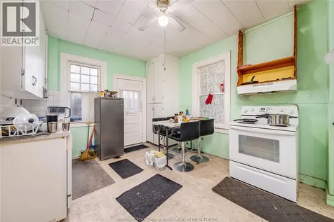 3245 Baby Street Windsor ON N9C 1K7