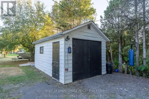 15904 Manning Road South Stormont ON K0C 1M0