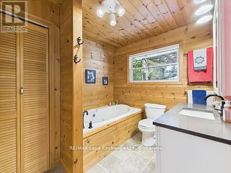 213 Huron Road Huron-kinloss ON N2Z 2X3