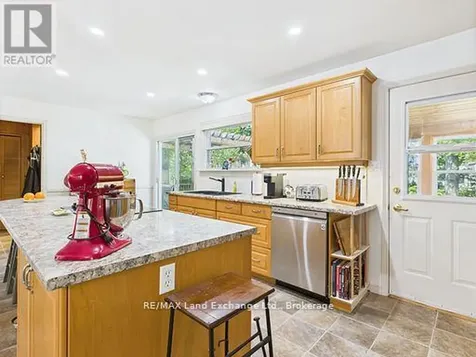 213 Huron Road Huron-kinloss ON N2Z 2X3