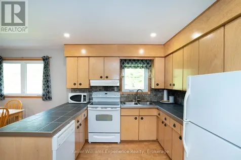 450 Concession 11 Road East Tiny ON L0L 2J0