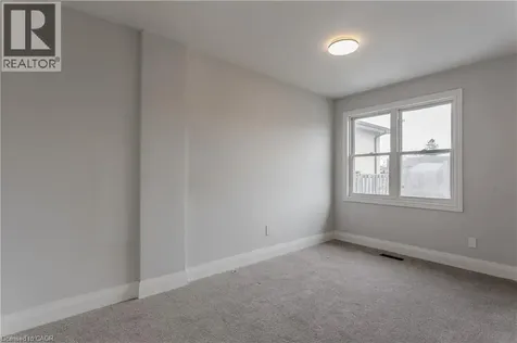 128 Margaret Avenue Stoney Creek ON L8G 3G8