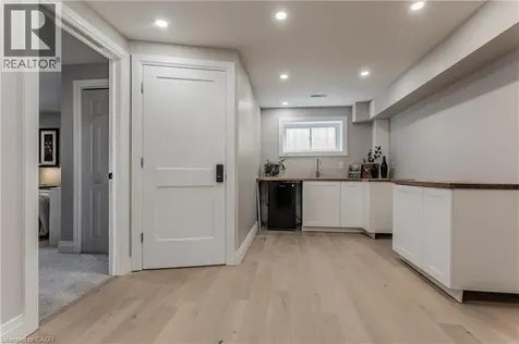128 Margaret Avenue Stoney Creek ON L8G 3G8