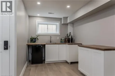128 Margaret Avenue Stoney Creek ON L8G 3G8