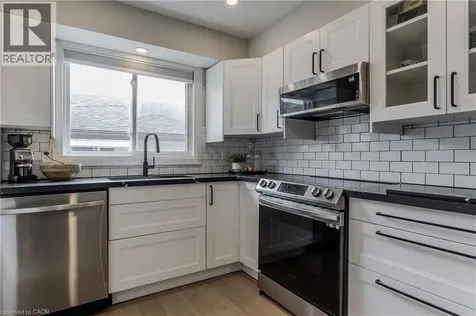 128 Margaret Avenue Stoney Creek ON L8G 3G8