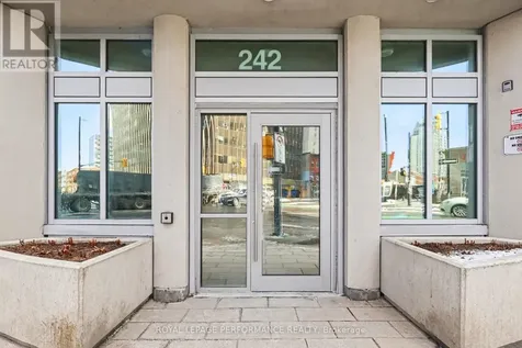 242 Rideau Street Ottawa ON K1N 0B7