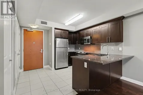 242 Rideau Street Ottawa ON K1N 0B7