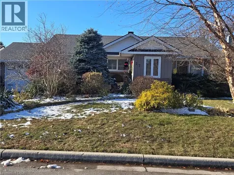 27 Hepburn Avenue St. Thomas ON N5R 4J4