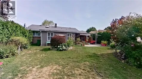 27 Hepburn Avenue St. Thomas ON N5R 4J4