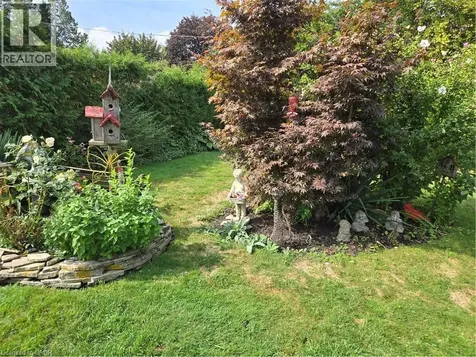 27 Hepburn Avenue St. Thomas ON N5R 4J4
