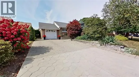 27 Hepburn Avenue St. Thomas ON N5R 4J4