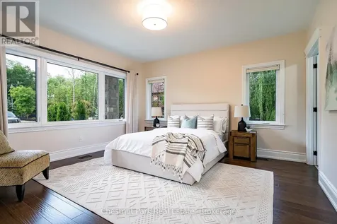 47 Glen Road Collingwood ON L9Y 0X2