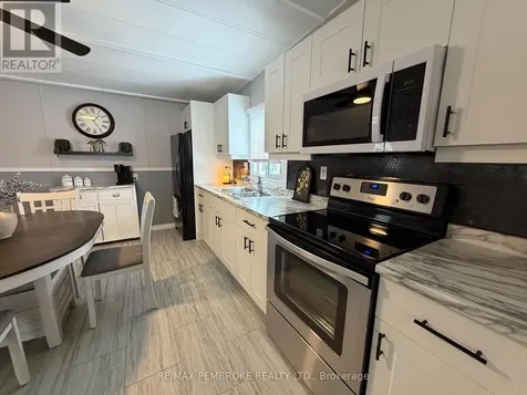 103 Pinehurst Estates Petawawa ON K8H 2H2