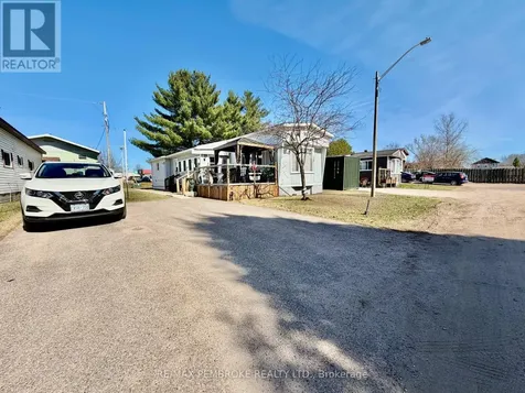 103 Pinehurst Estates Petawawa ON K8H 2H2