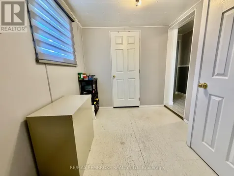 103 Pinehurst Estates Petawawa ON K8H 2H2