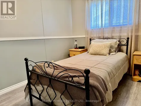 103 Pinehurst Estates Petawawa ON K8H 2H2
