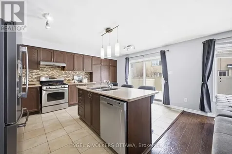 2206 Watercolours Way Ottawa ON K2J 5J8