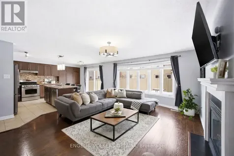 2206 Watercolours Way Ottawa ON K2J 5J8