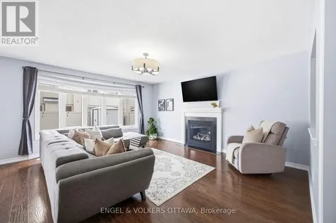 2206 Watercolours Way Ottawa ON K2J 5J8