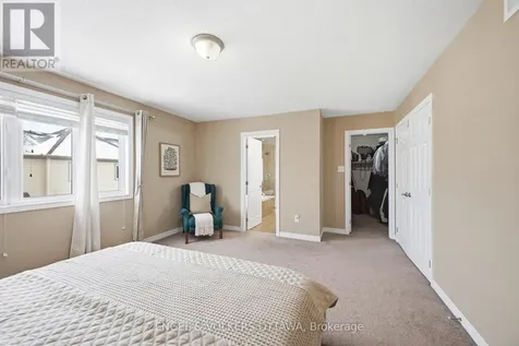 2206 Watercolours Way Ottawa ON K2J 5J8