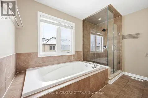 2206 Watercolours Way Ottawa ON K2J 5J8