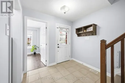 2206 Watercolours Way Ottawa ON K2J 5J8
