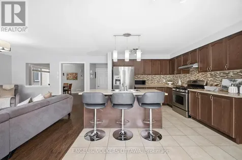 2206 Watercolours Way Ottawa ON K2J 5J8