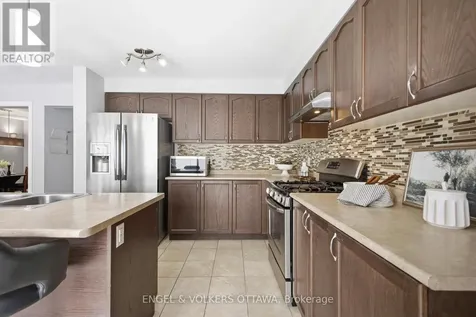 2206 Watercolours Way Ottawa ON K2J 5J8