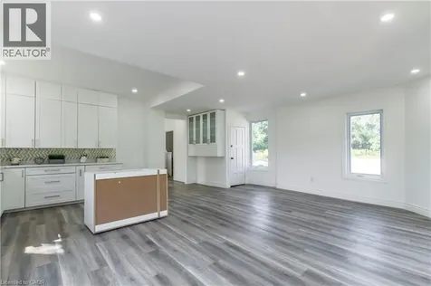 1411 56 Highway Glanbrook ON L0R 1P0