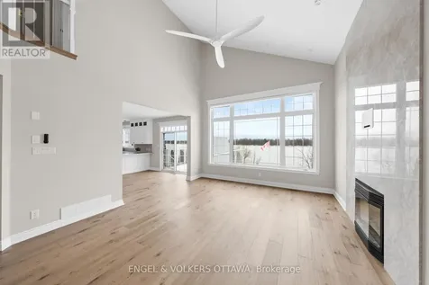 6373 Radisson Way Ottawa ON K1C 2Z9