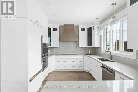 6373 Radisson Way Ottawa ON K1C 2Z9