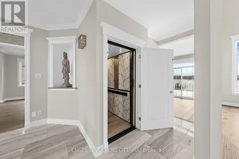 6373 Radisson Way Ottawa ON K1C 2Z9