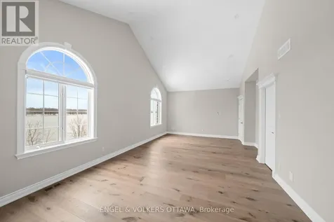 6373 Radisson Way Ottawa ON K1C 2Z9